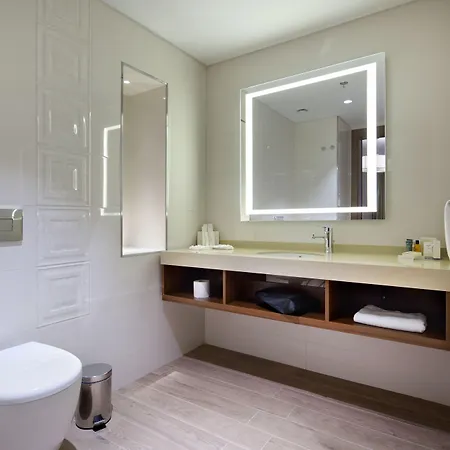 Hotel Hilton Garden Beylikduzu 4*