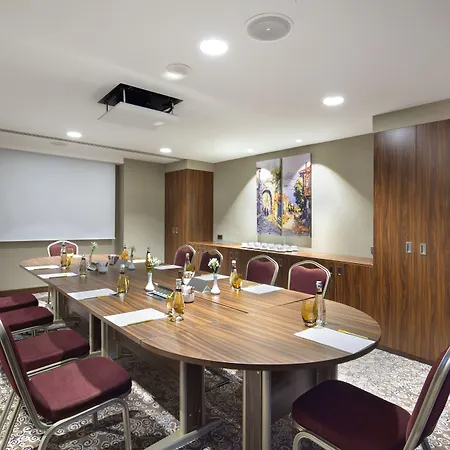 Hilton Garden Beylikduzu Hotel Istanboel
