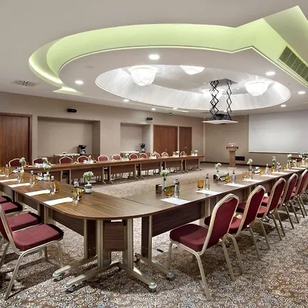 Hotel Hilton Garden Beylikduzu 4*