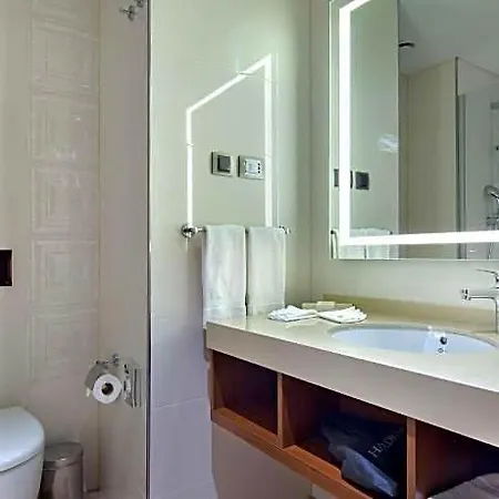 Hilton Garden Beylikduzu 4*