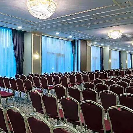 Hilton Garden Beylikduzu Hotell 4*