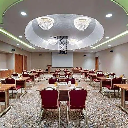 Hilton Garden Beylikduzu Hotell 4*