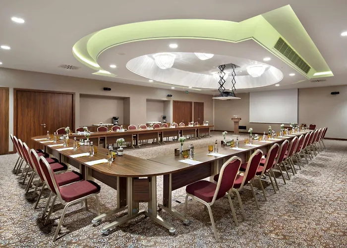 Hotel Hilton Garden Beylikduzu 4*