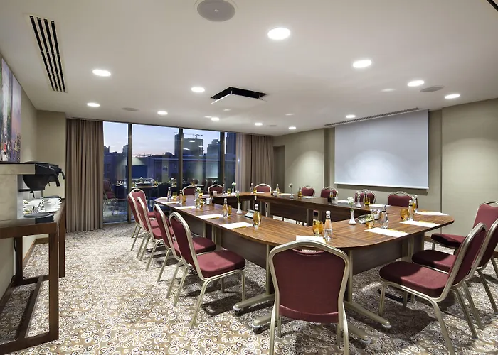 Hilton Garden Beylikduzu Hotel 4*