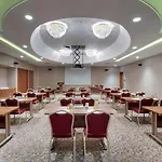 Hilton Garden Beylikduzu 4*