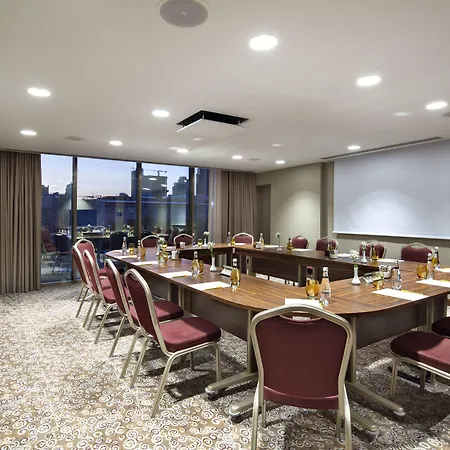 Hilton Garden Beylikduzu Hotel 4*